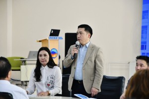 АЙМГИЙН ЗАСАГ ДАРГА Н.ЭНХБАТ БҮСИЙН ОНОШИЛГОО ЭМЧИЛГЭЭНИЙ ТӨВИЙН ҮЙЛ АЖИЛЛАГААТАЙ ТАНИЛЦЛАА